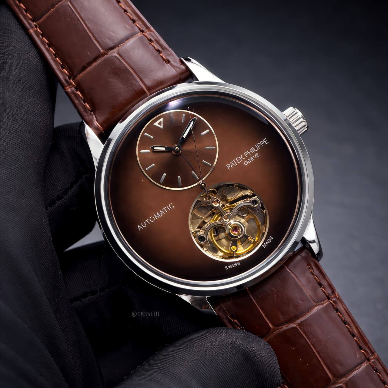 PATEK PHILIPPE MEN AUTOMATIC 41MM

360 dhs✅

Zain58
♥️♥️♥️
