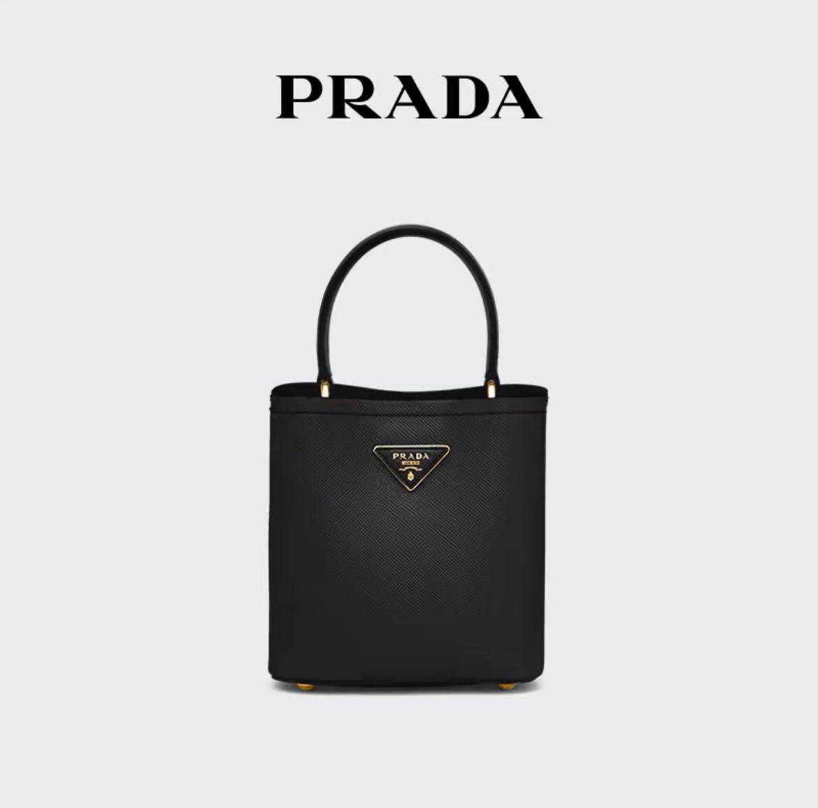 Prada
115 dhs✅

Good-quality 

with box
🎁🎁🎁

Zain35
♥️♥️♥️
