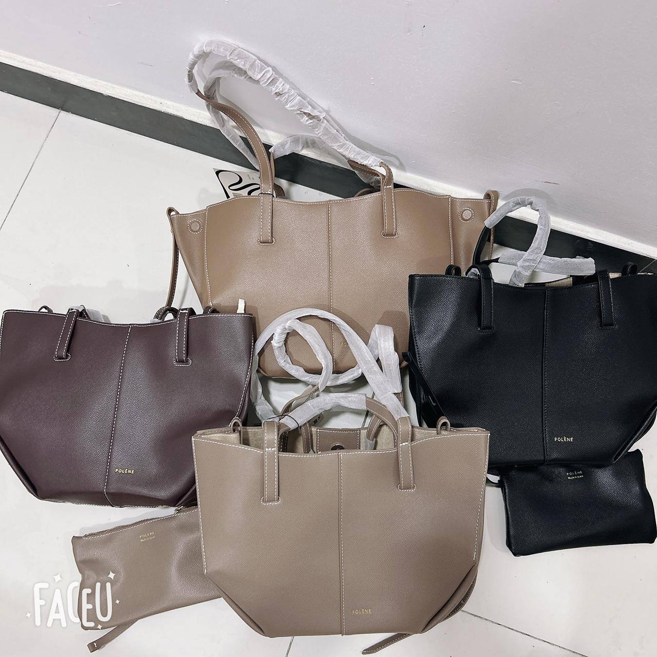 Polene 
32*22*13 cm
110 dhs🪙🌨️

Zain17
♥️♥️♥️