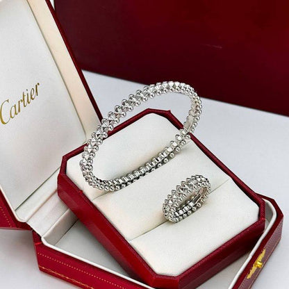 CARTIER FULL SET❤️‍🔥*
Necklace 💥
Earring 🦋
Bangle ✨
Ring 💍 available size👇
6,7,8,9,10
Master quality 💯
With normal boxes 🗃️ 
180 dhs💓
With master box 📦 
230 dhs💓

Zain216
♥️♥️♥️