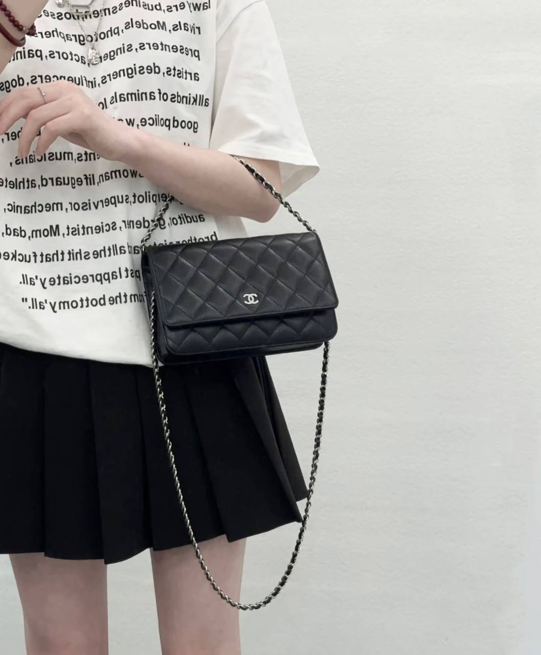 CHANEL

 NEW CAME 

GOOD QUALITY 

WITH BOX 

90 DHS🇦🇪🇦🇪🇦🇪

Zain295
♥️♥️♥️