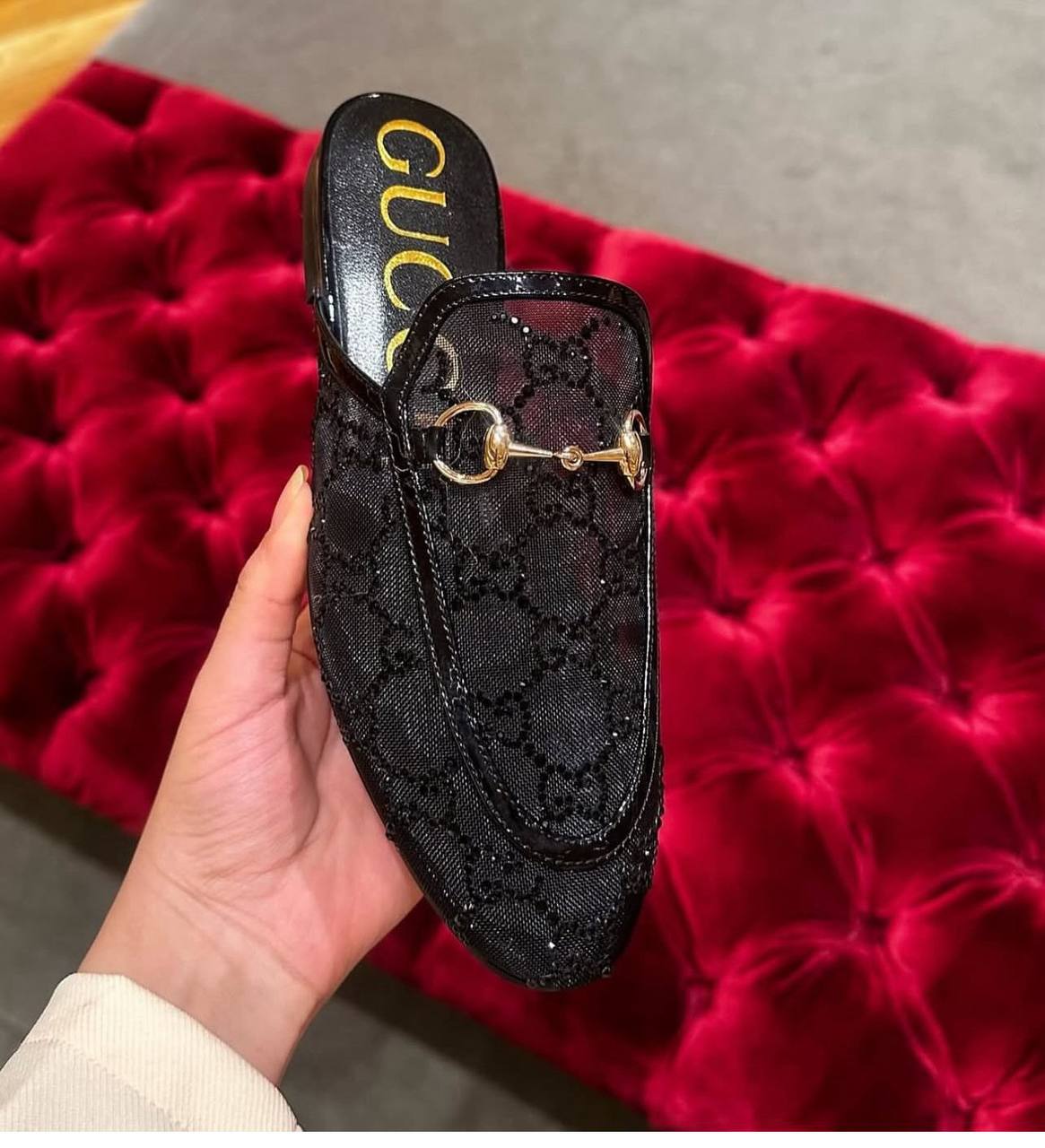 GUCCI 
SIZE 36-41 Available 
150 dhs🪙🌨️

Zain88
♥️♥️♥️