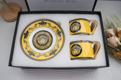 Branded mugs set

130 dhs 
set 4 pc 

with box🎁🎁🎁

Zain205
♥️♥️♥️