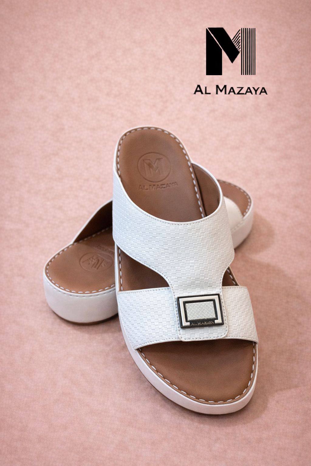 slippers for men good quality  
size available (40to46) 6to12) 

230 dhs🌺

Zain59
♥️♥️♥️