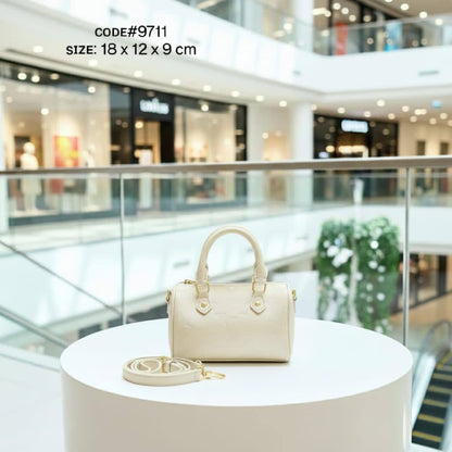 LV
LOUIS VUITTON nano
ʙᴀɴᴅᴏᴜʟɪᴇʀᴇ ᴍɪɴɪ
ᴍᴏɴᴏɢʀᴀᴍ ʟᴇᴀᴛʜᴇʀ
sɪᴢᴇ: 18 cm

ᴡɪᴛʜ ғᴏʟᴅᴇᴅ ᴍᴀɢɴᴇᴛɪᴄ BOX
🎁🎁🎁

75 dhs🪙🌺

Zain31
♥️♥️♥️