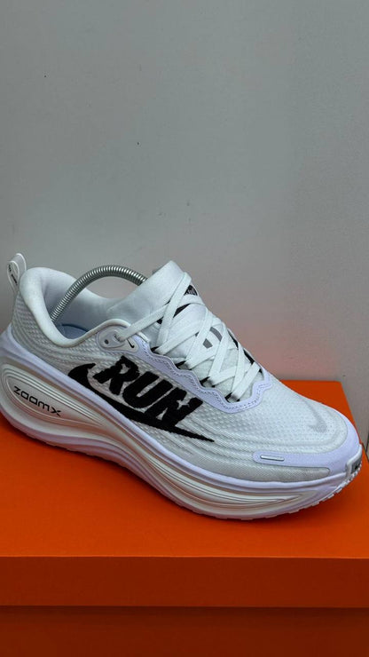 Nike
Size 40 TO 45 
140 dhs✅

Zain183
♥️♥️♥️