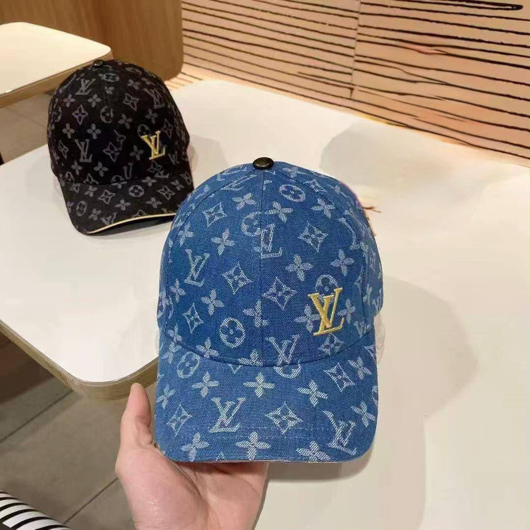 Caps
45 dhs✅

Zain93
♥️♥️♥️