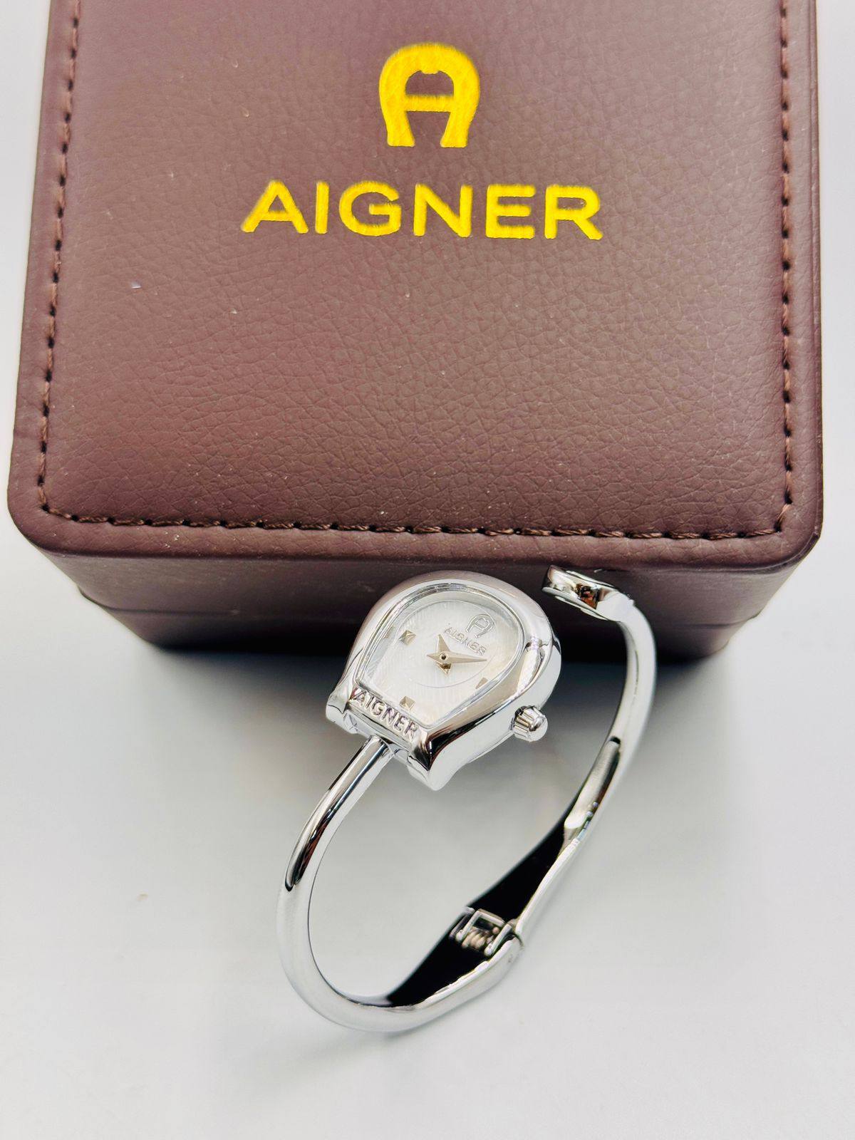 AIGNER LADIES
*New Arrival*🔥
55 dhs🪙🌨️

Zain08
♥️♥️♥️