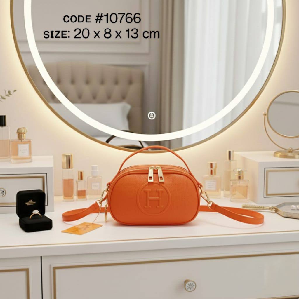 HERMES ᴄᴀᴍᴇʀᴀ ʙᴀɢ
ᴅᴏᴜʙʟᴇ ᴢɪᴘᴘᴇʀ ʜᴀɴᴅʙᴀɢ
ᴍᴀᴛᴛᴇ sᴏғᴛ ʟᴇᴀᴛʜᴇʀ ᴍᴀᴛᴇʀɪᴀʟ
ɢᴏʟᴅ ʜᴀʀᴅᴡᴀʀᴇ
ᴡɪᴛʜ ʟᴏɴɢ ʙᴇʟᴛ sᴛʀᴀᴘ
sɪᴢᴇ : 20 cm
ᴡɪᴛʜ BOX
🎁🎁🎁

70 dhs❣️

Zain31
♥️♥️♥️