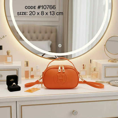 HERMES ᴄᴀᴍᴇʀᴀ ʙᴀɢ
ᴅᴏᴜʙʟᴇ ᴢɪᴘᴘᴇʀ ʜᴀɴᴅʙᴀɢ
ᴍᴀᴛᴛᴇ sᴏғᴛ ʟᴇᴀᴛʜᴇʀ ᴍᴀᴛᴇʀɪᴀʟ
ɢᴏʟᴅ ʜᴀʀᴅᴡᴀʀᴇ
ᴡɪᴛʜ ʟᴏɴɢ ʙᴇʟᴛ sᴛʀᴀᴘ
sɪᴢᴇ : 20 cm
ᴡɪᴛʜ BOX
🎁🎁🎁

70 dhs❣️

Zain31
♥️♥️♥️