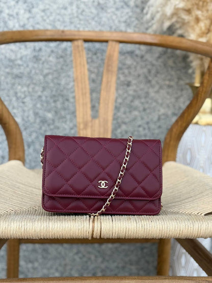 CHANEL
19cm
290 dhs✅
Top quality
With box🎁

Zain167
♥️♥️♥️
