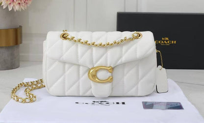 Coach
Good quality 
with box 
🎁🎁🎁

110 dhs✅

Zain186
♥️♥️♥️