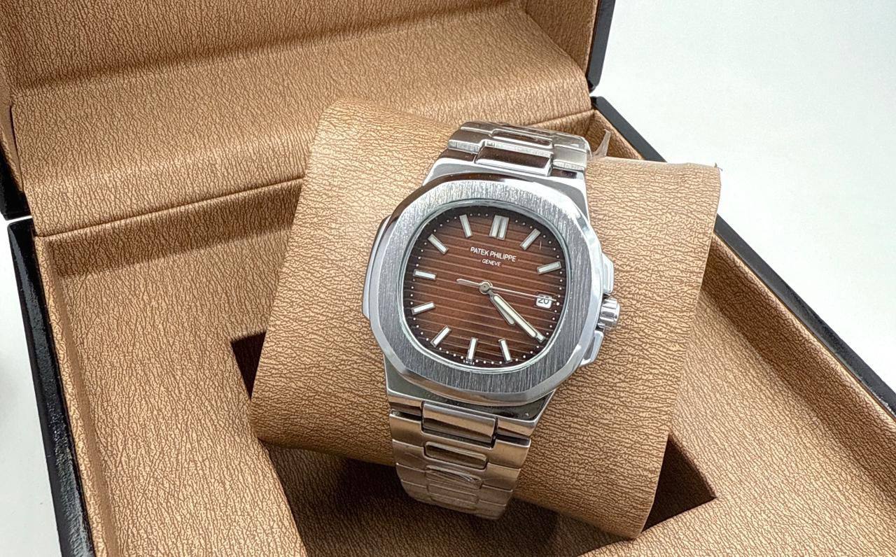 Pattek Philippe
Automatic 
110 dhs🪙🌨️

Zain45
♥️♥️♥️