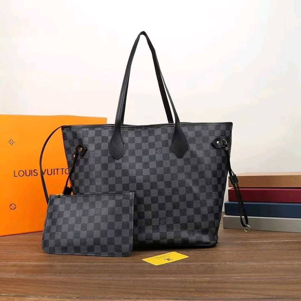 LV
 NEVERFULL 
 GOOD QUALITY 
WITH BOX 
🎁🎁🎁

100 dhs✅

Zain39
♥️♥️♥️