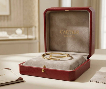 Cartier 😍

Bangle 🦋
Master quality 💯  
Size: 17
110 dhs🇦🇪🇦🇪

Zain312
♥️♥️♥️