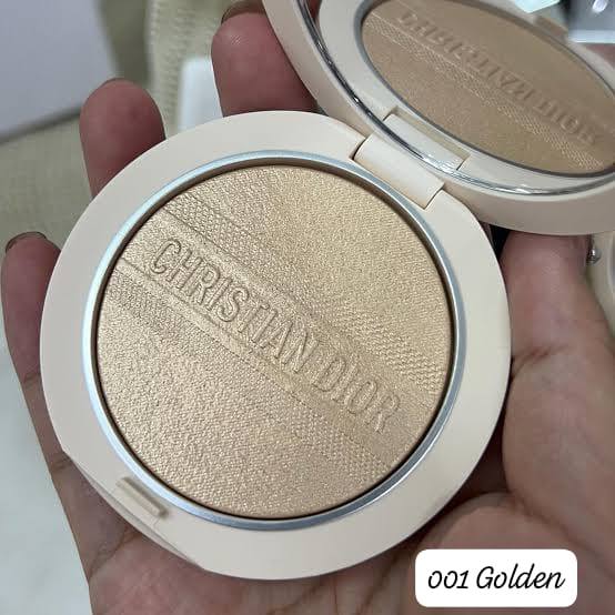 DIOR FOREVER 

COUTURE LUMINIZER 
45 dhs🇦🇪🇦🇪

Zain01
♥️♥️♥️