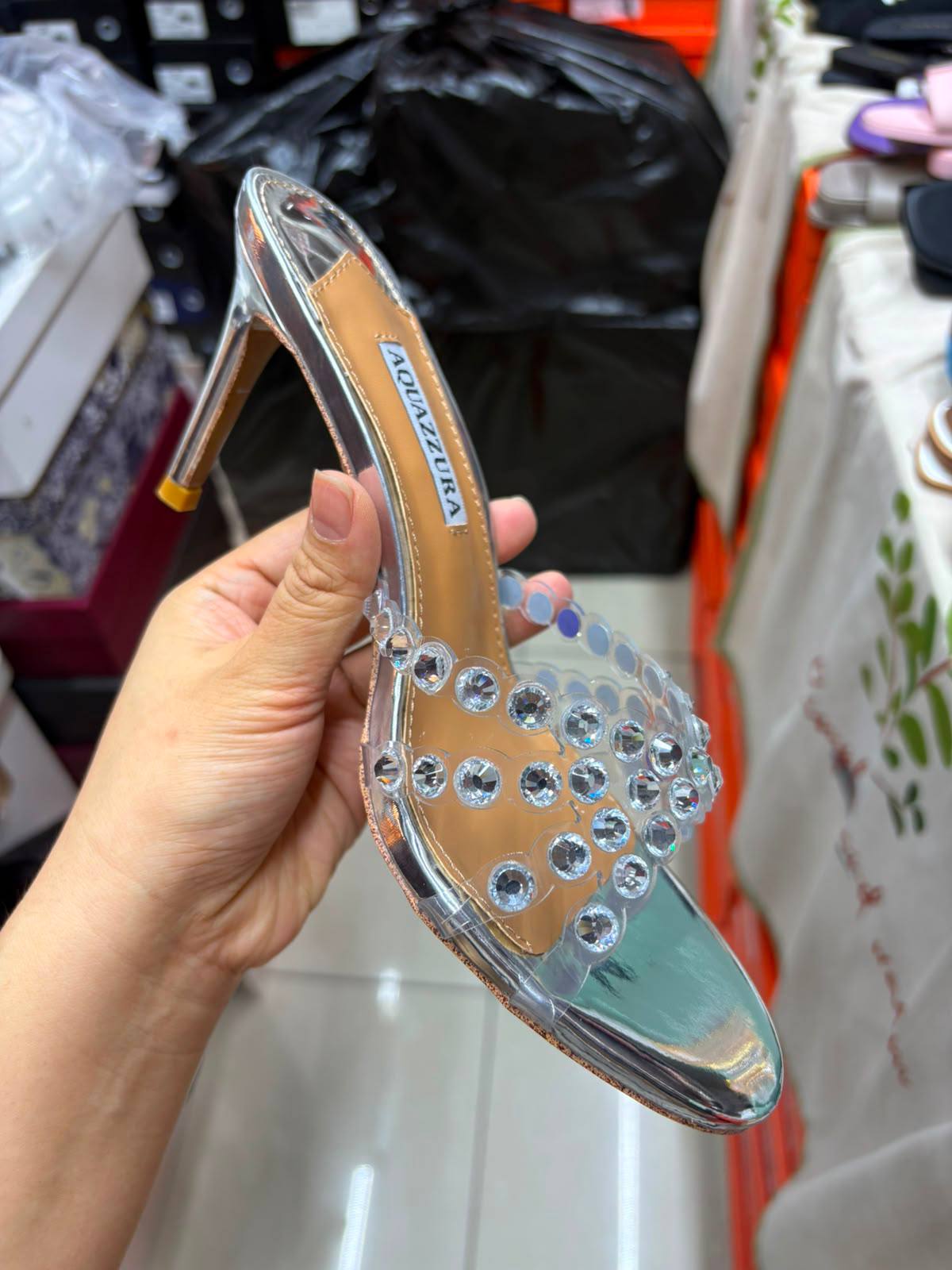 Aquazzura
Size 36-41
130 dhs🇦🇪🇦🇪

Zain145
♥️♥️♥️