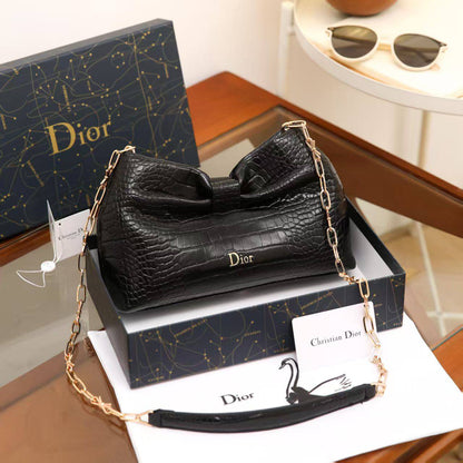 Dior

100 dhs✅

with box
🎁🎁🎁

Zain235
♥️♥️♥️