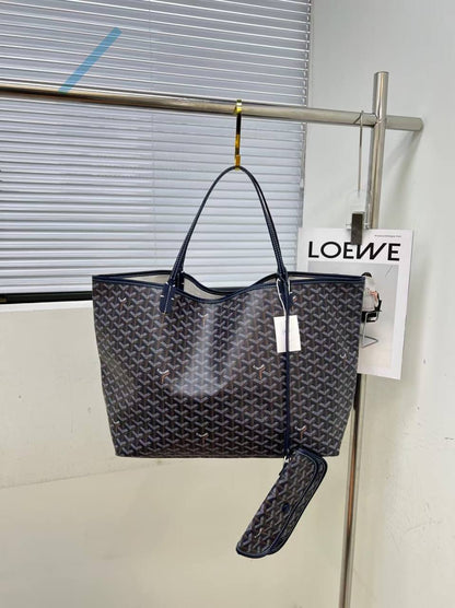 Goyard
size : 54x32x18cm 
70 dhs💓

Zain232
♥️♥️♥️
