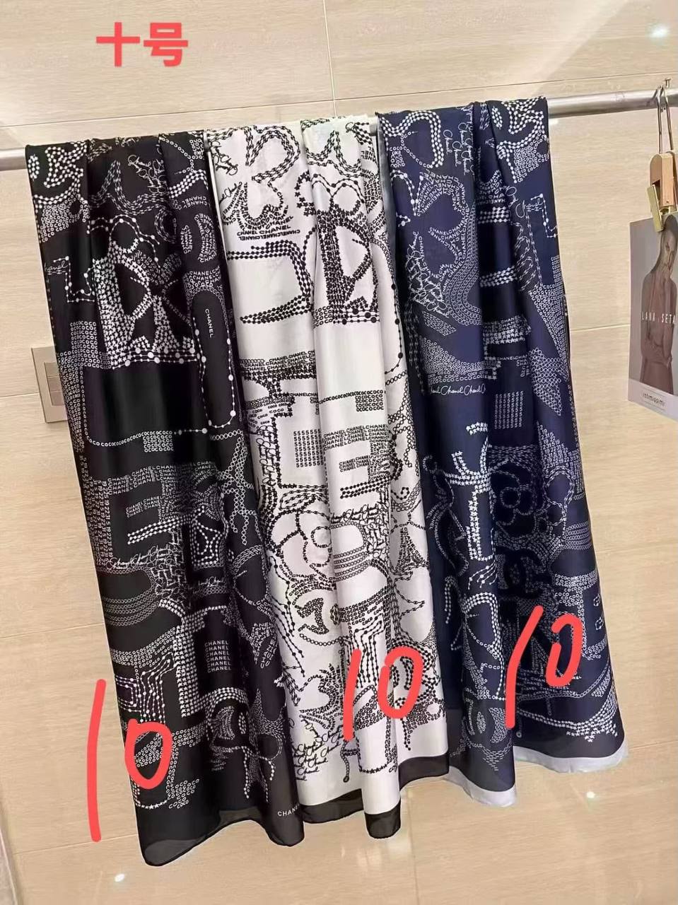 Scarf

40 dhs💓

Zain146
♥️♥️♥️