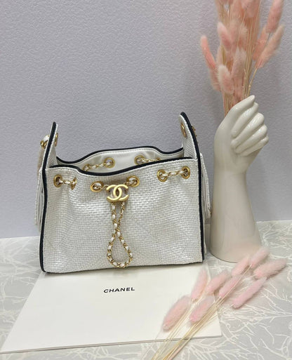 CHANEL HOBO 💕💕💕
Super master quality 🔥🔥💯
25cm  /22cm Available 💫💫💫
With full packaging 🎁
For Price 👇 WhatsApp✅
0568585901 
0507557372
0552275751 Owner Zain 👌

Zain252
♥️♥️♥️