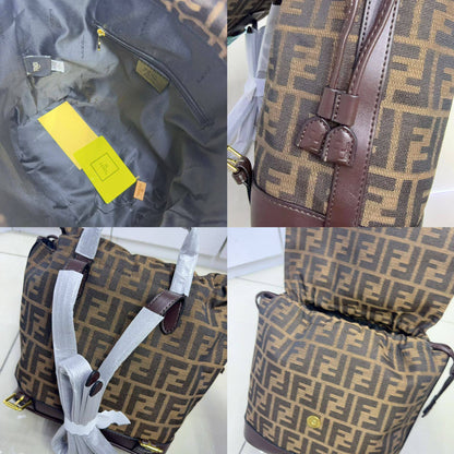 Fendi
✨✨NEW FENDI. ✨✨
115 dhs🪙🌨️

with box
🎁🎁🎁

Zain38
♥️♥️♥️