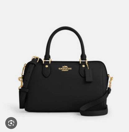 Coach
With box
Size18cm
Good quality 
100 dhs🇦🇪🇦🇪

Zain219
♥️♥️♥️