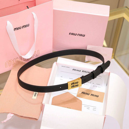 💙 MIU MIU 💙
💙*SUPER MASTER QUALITY*💙
💙*ORIGINAL PACKAGING*💙
260 dhs💓

Zain281
♥️♥️♥️