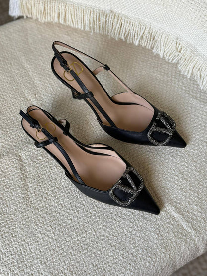 VLentino
AAA Quality
Size 36 to 41
430 dhs✅

Zain288
♥️♥️♥️