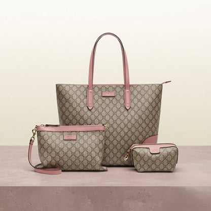 Gucci ᴛᴏᴛᴇʙᴀɢ sᴇᴛs
GG sᴜᴘʀᴇᴍᴇ ᴄᴀɴᴠᴀs
ᴢɪᴘᴘᴇʀ ᴛʏᴘᴇ ɪɴ 3 sᴇᴛs
ʜᴀs ᴀ ʟᴏɴɢ ʙᴇʟᴛ sᴛʀᴀᴘ
ɢᴏʟᴅ ʜᴀʀᴅᴡᴀʀᴇ
sɪᴢᴇ : 35 cm

130 dhs💛

Zain31
♥️♥️♥️
