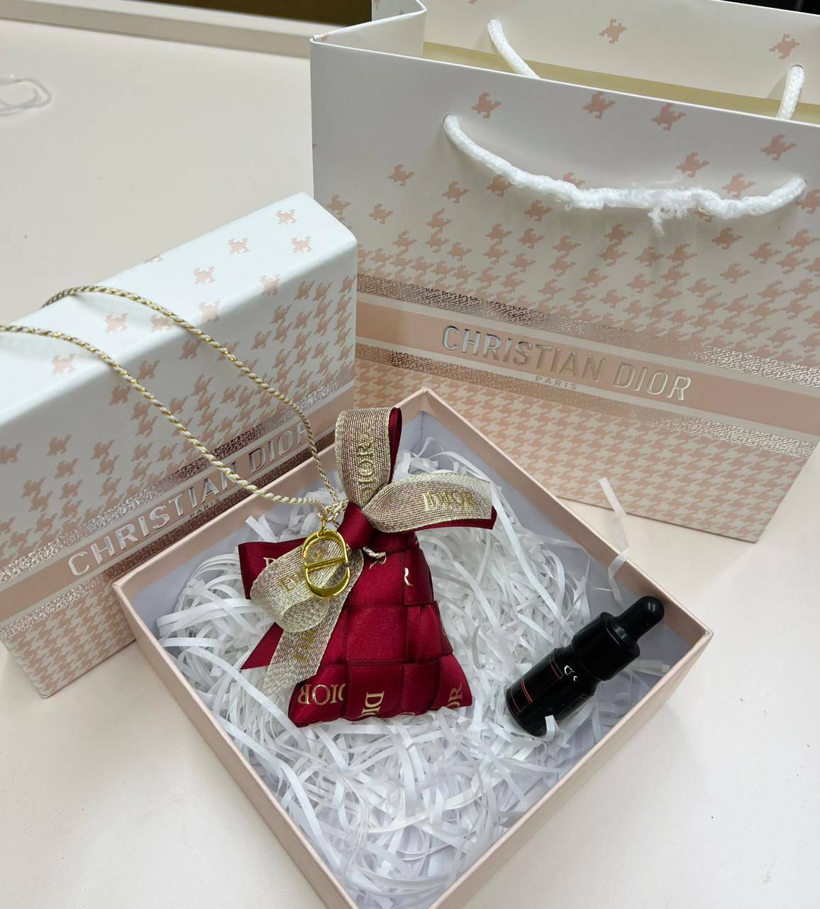 Full set 
45 dhs❣️

Zain45
♥️♥️♥️