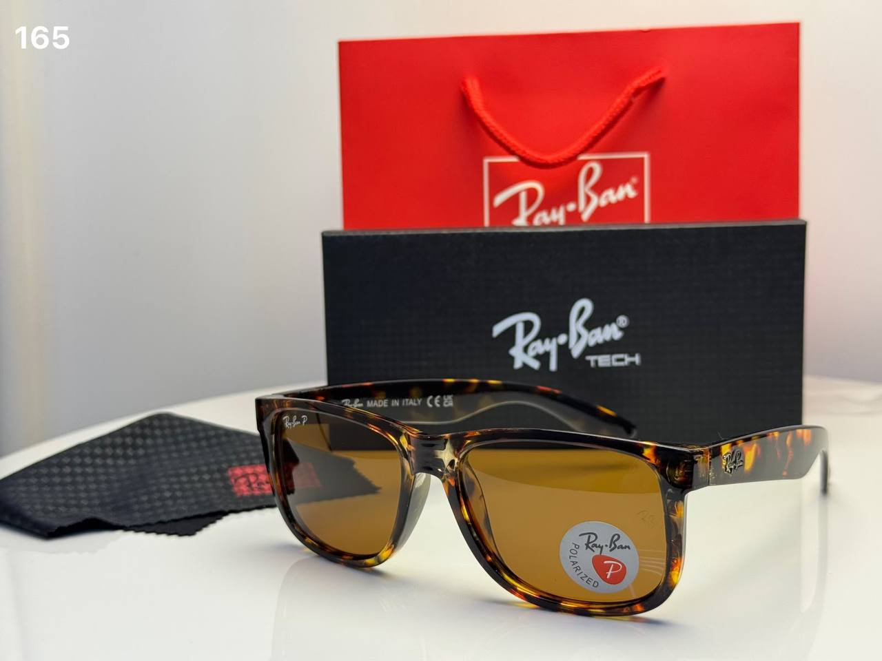 Ray Ban
55 dhs🇦🇪🇦🇪

Zain182
♥️♥️♥️