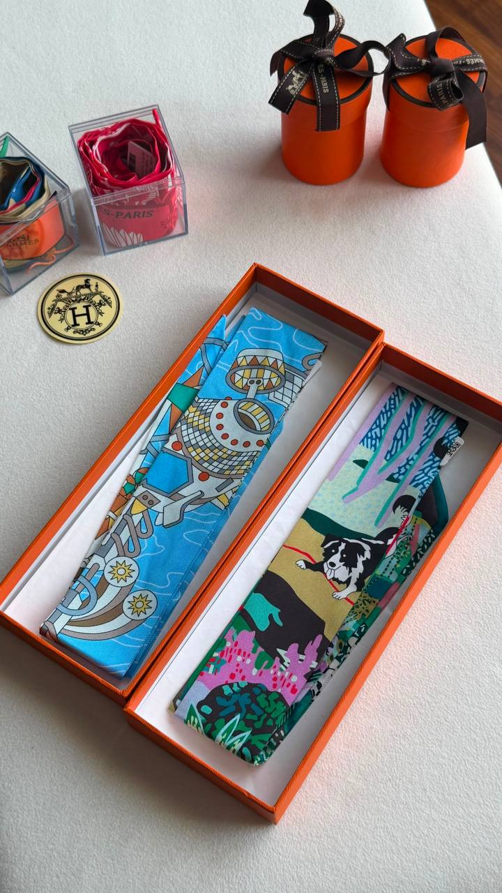 Hermes 
*Twilly Scarf* 
*With orginal packing*  🎁
250 dhs🇦🇪🇦🇪
*VIP QUALITY*

Zain280
♥️♥️♥️