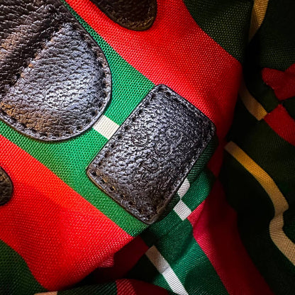 GUCCI 
 HIGH QUALITY 
MINI SIZE 
WITH BOX 
110 dhs💓

Zain295
♥️♥️♥️