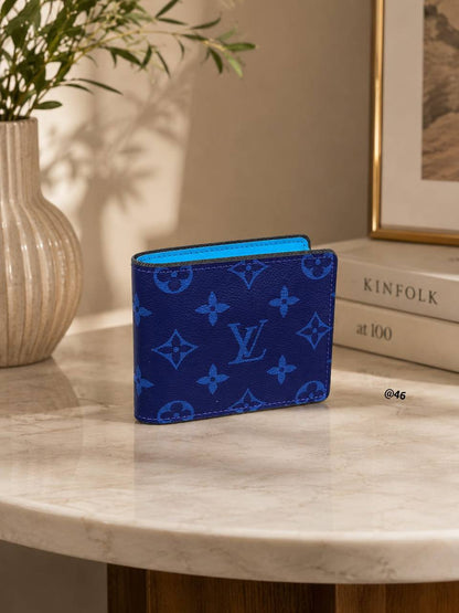 LOUIS VUITTON WALLET MASTER QUALITY

110 dhs✅

Zain58
♥️♥️♥️