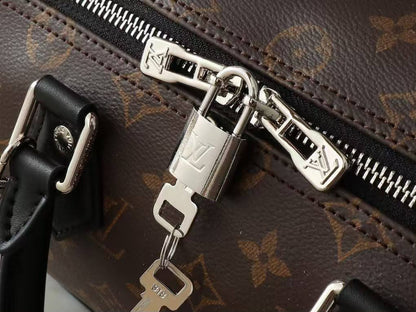 LV

COPY ONE 
NEW DESIGN 
265 dhs🇦🇪🇦🇪

Zain39
♥️♥️♥️
