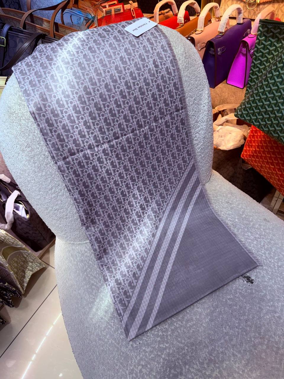 Cotton scarf
45 dhs✅

Zain92
♥️♥️♥️