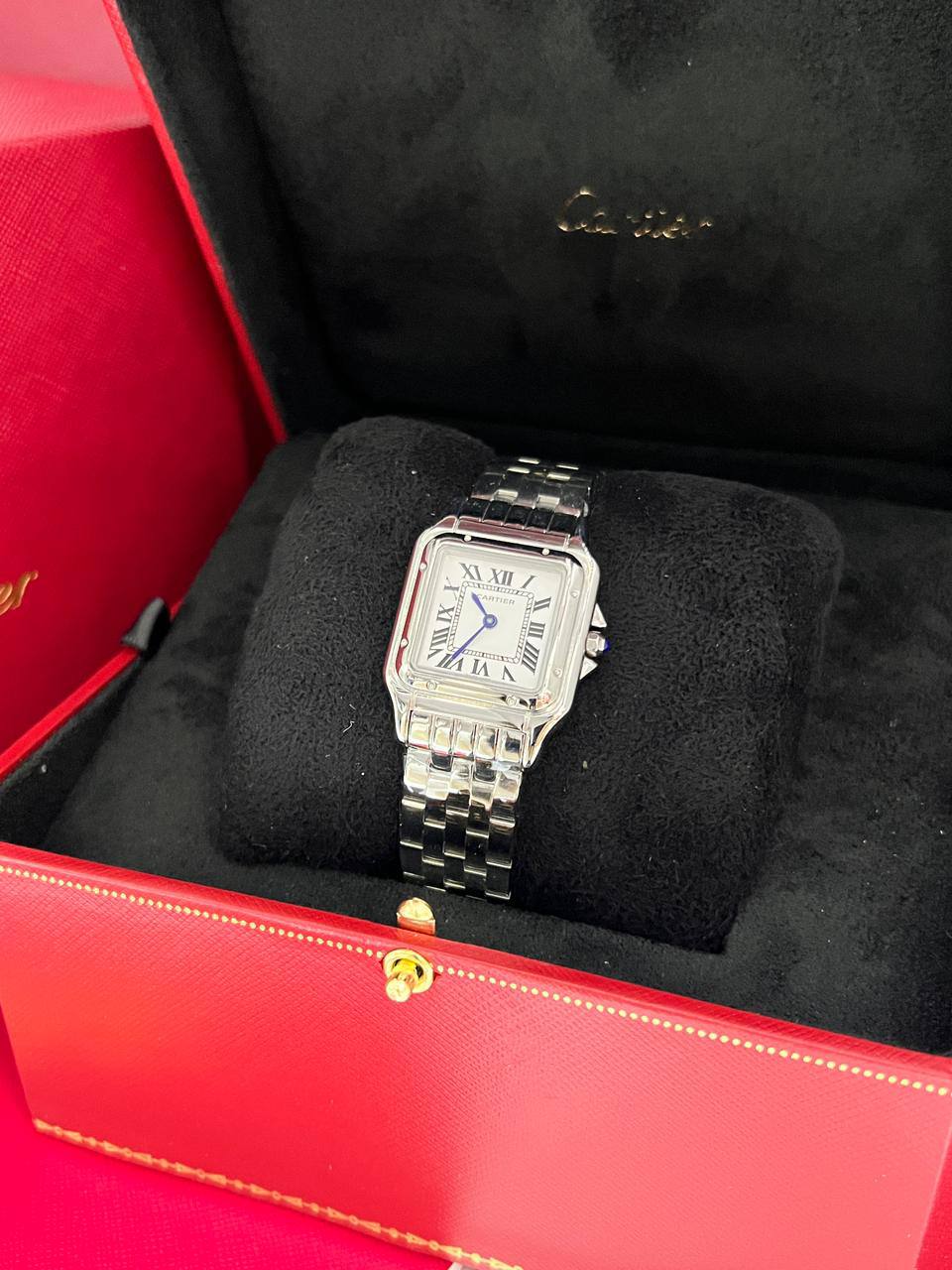 Cartier
27mm
195 dhs✅

Zain185
♥️♥️♥️