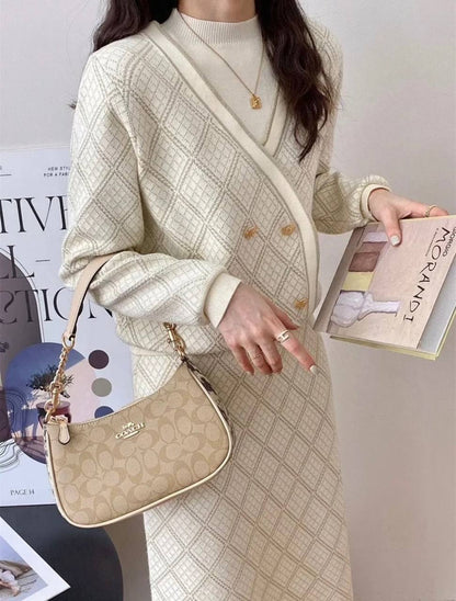 COACH 
GOOD QUALITY WITH BOX 
95 dhs🇦🇪🇦🇪

Zain295
♥️♥️♥️
