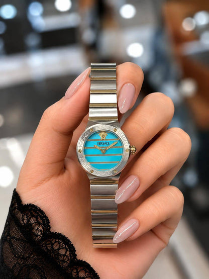 Versace 

watch for ladies 

good quality 
230 dhs🇦🇪🇦🇪

Zain59
♥️♥️♥️