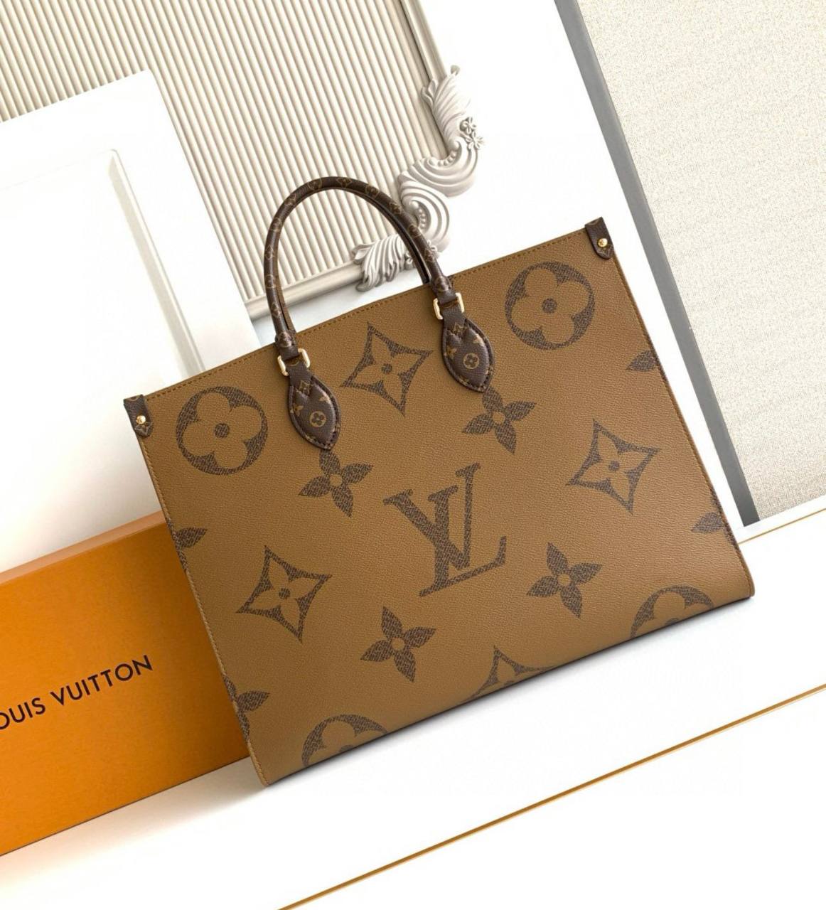 LV
ONTHEGO BIG SIZE NEW CAME GOOD QUALITY 
110 dhs🇦🇪🇦🇪

Zain295
♥️♥️♥️