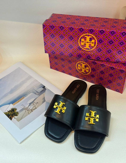 Slippers
Size 36-41
65 dhs✅

Zain236
♥️♥️♥️