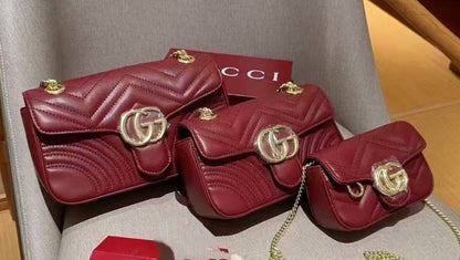 Gucci
with box
🎁🎁🎁

3 Sizes
85 dhs❣️
95 dhs❣️
105 dhs❣️

Zain143
♥️♥️♥️