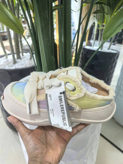 Ladies Fashion Shoes
65 dhs✅
size,35….43
💓💓

Zain161
❣️❣️❣️