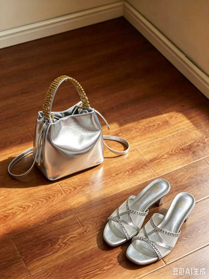 Bag and shoes full set
170 dhs🇦🇪🇦🇪
Slipper size 36…41
Bag size 24cm

Zain161
♥️♥️♥️