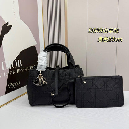 Dior - Master

23cm🤗 
280 dhs❣️

Zain228
♥️♥️♥️