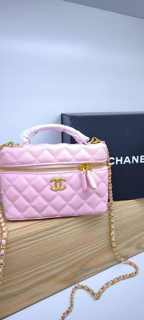 Chanel
100 dhs💓
with box

Zain203
♥️♥️♥️