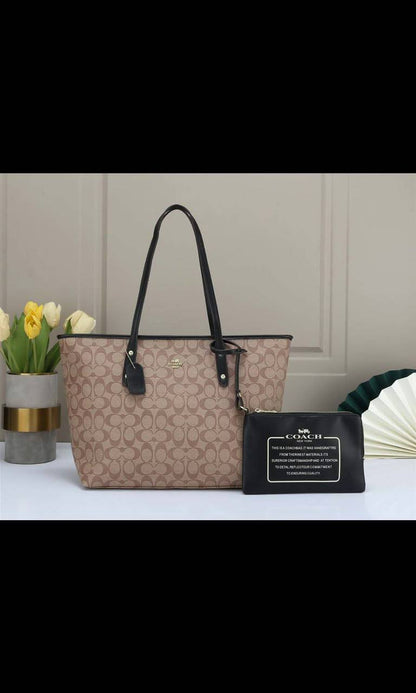 Coach
110 dhs🇦🇪🇦🇪 
with box

Zain306
♥️♥️♥️