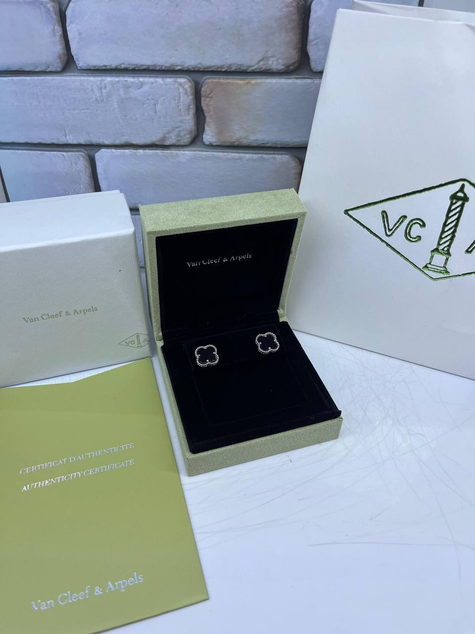 vCA
Earing’s
Master quality 🍃
50 dhs🪙🌨️

Zain263
♥️♥️♥️