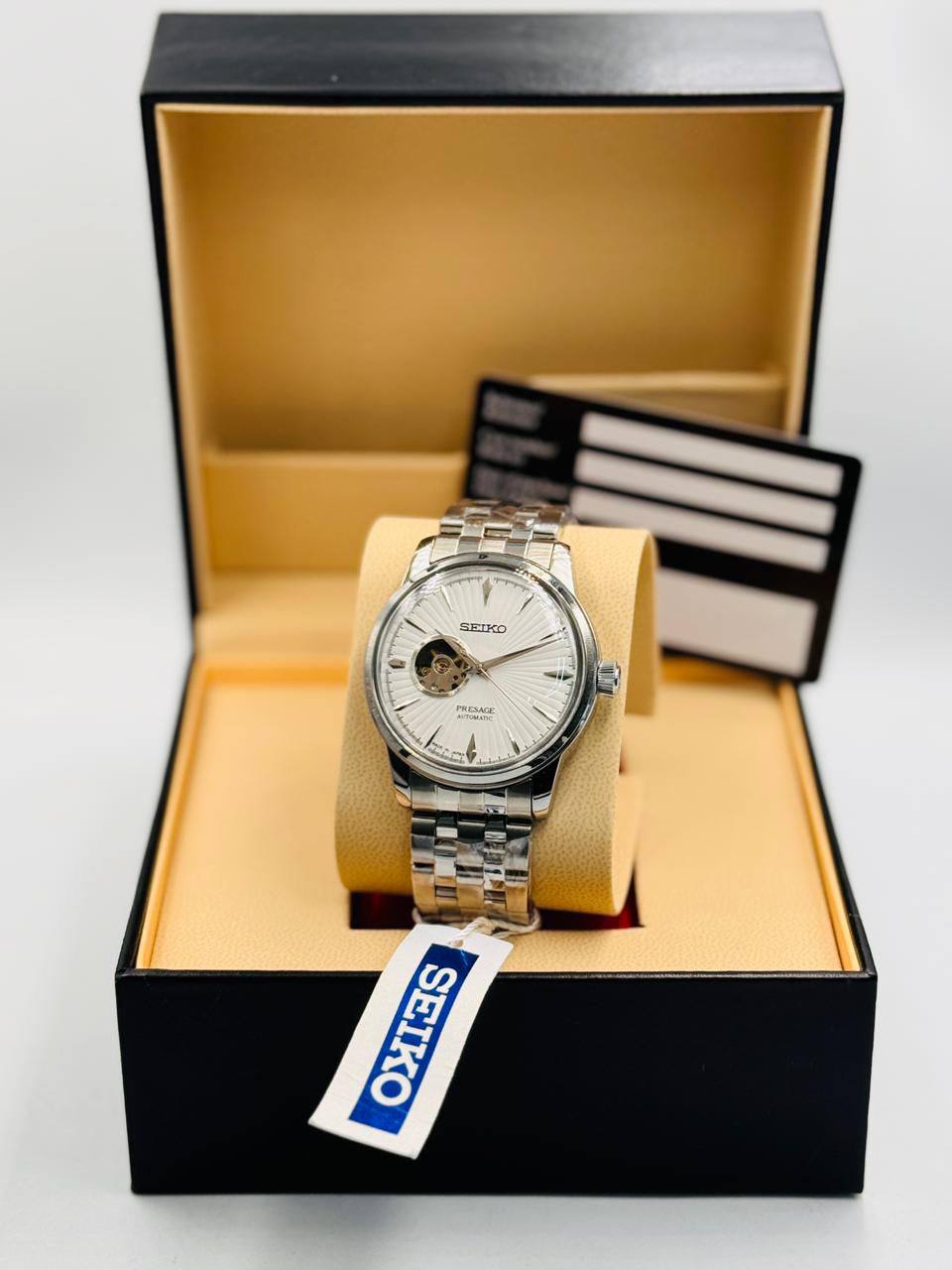 SEIKO MEN
*New Arrival*🔥
*Automatic*
110 dhs🪙🌨️

Zain08
♥️♥️♥️